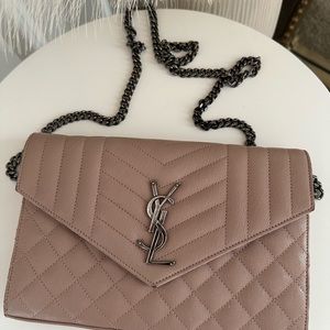 Saint Laurent Large Kate Quilted Shoulder Bag (Nude Rose)